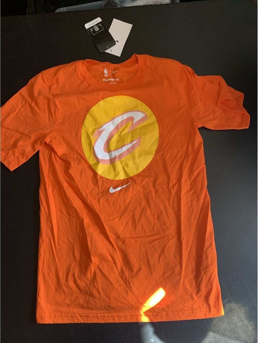 Nike The Nike Tee NBA Cleveland Cavaliers Youth L (14-16) Orange T-Shirt NWT
